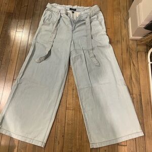 Banana Republic Wide Leg Jean Pant
